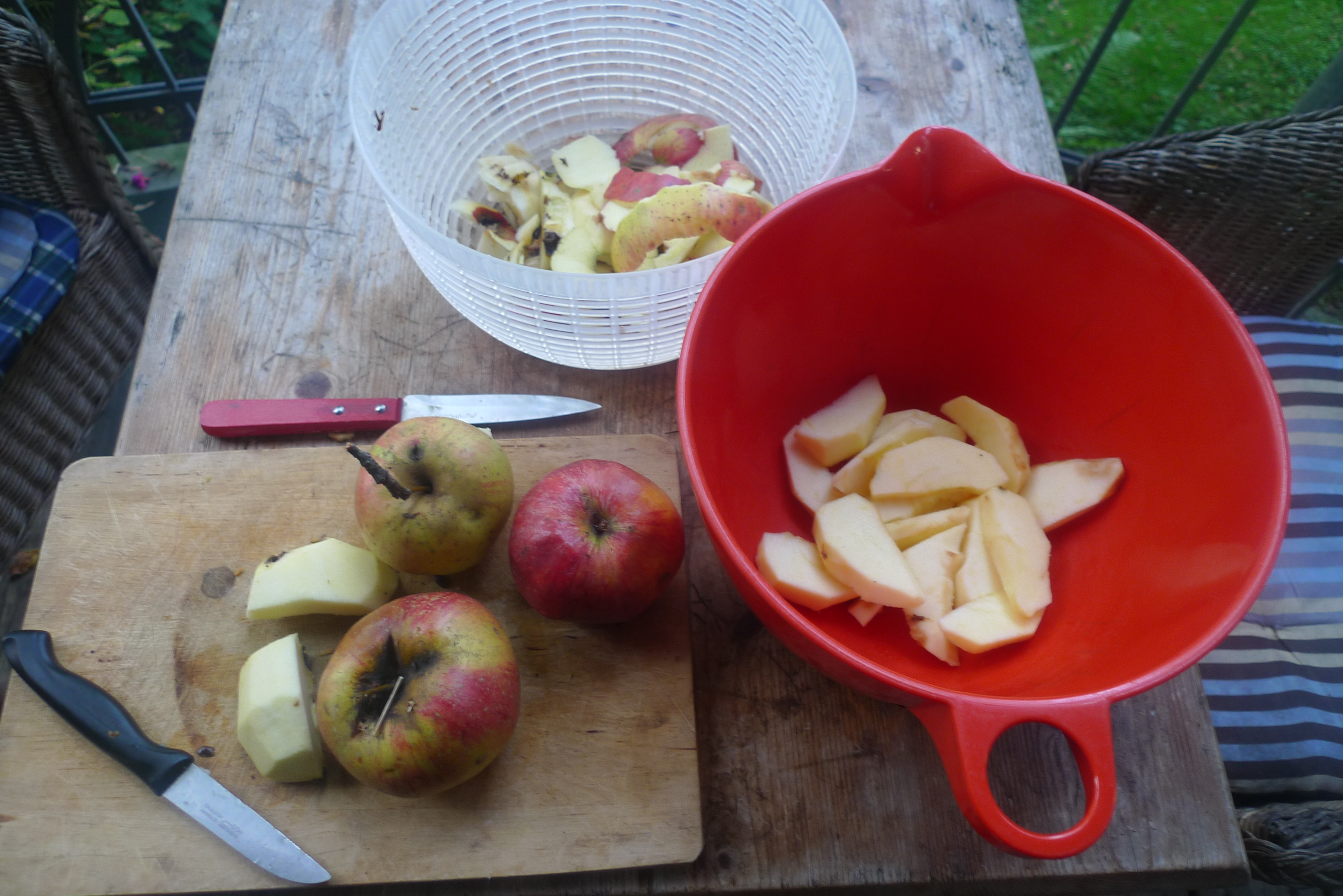 Apfelkuchen-Hefeteig-29.9.14   (1)