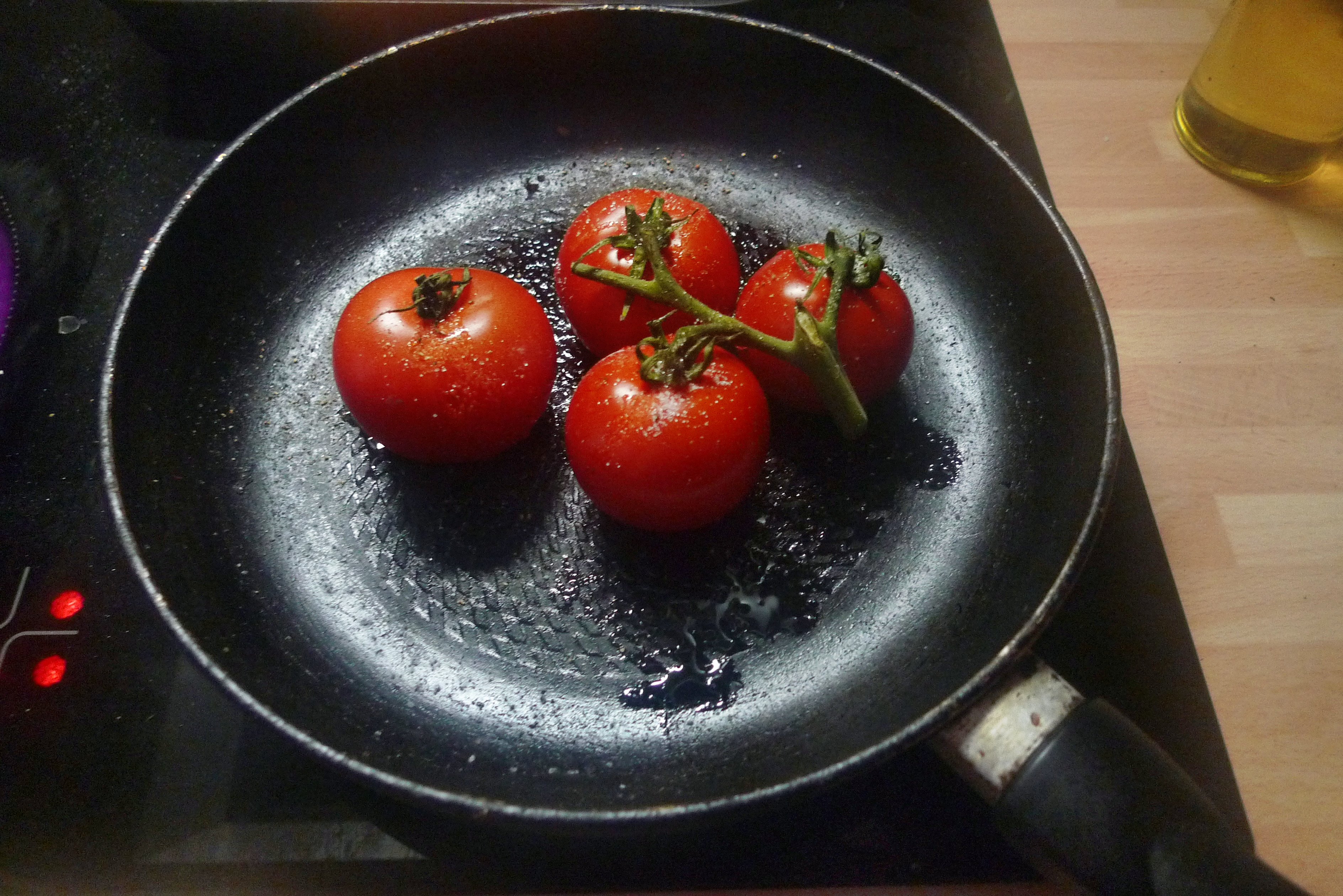 Topinambur-Kohlrabisalat-Gebratene Tomaten-Lachs - 23.10.14   (19)