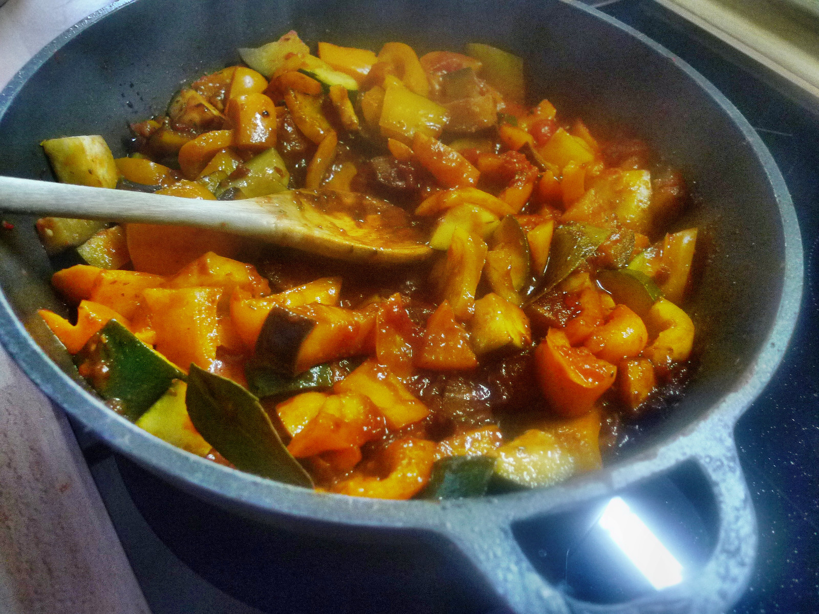 Ratatouille mit selbstgemachte Nudeln - 10.11.14 (10a)
