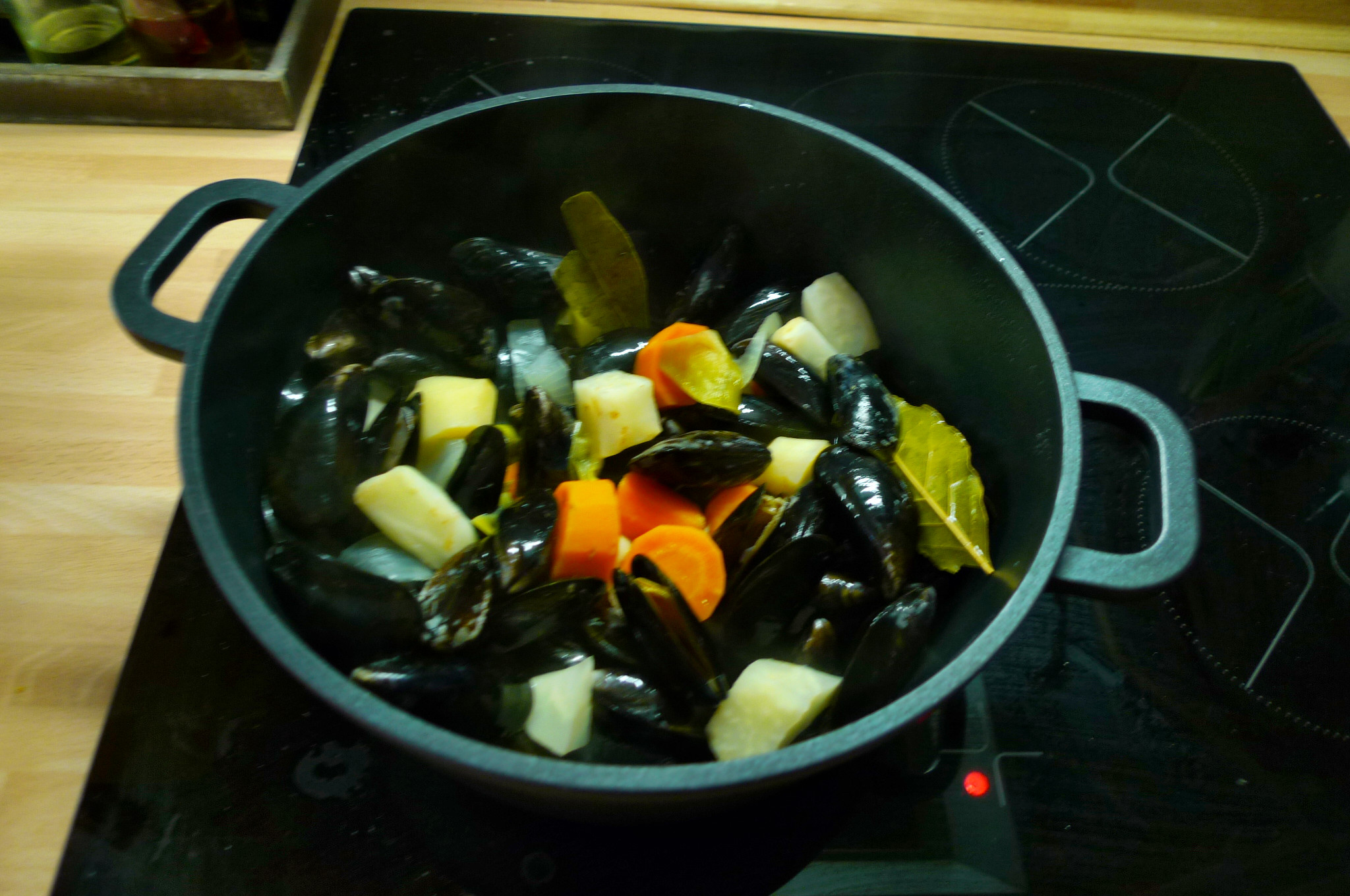 Muscheln,Salate,Weißbrot-12.12.14 (14)