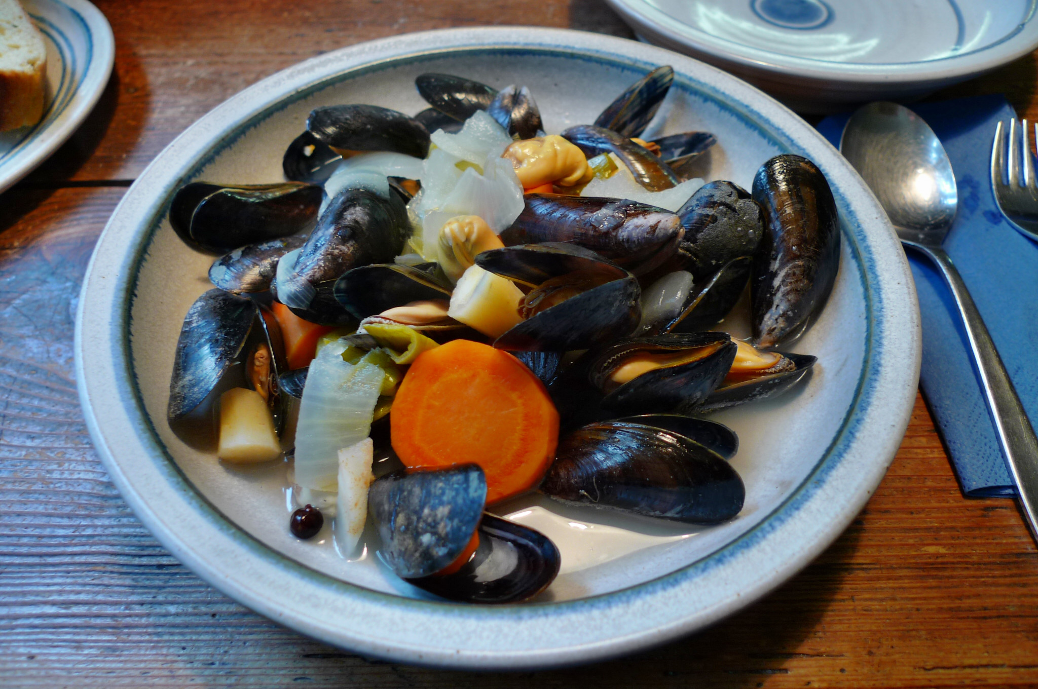 Muscheln,Salate,Weißbrot-12.12.14 (20)