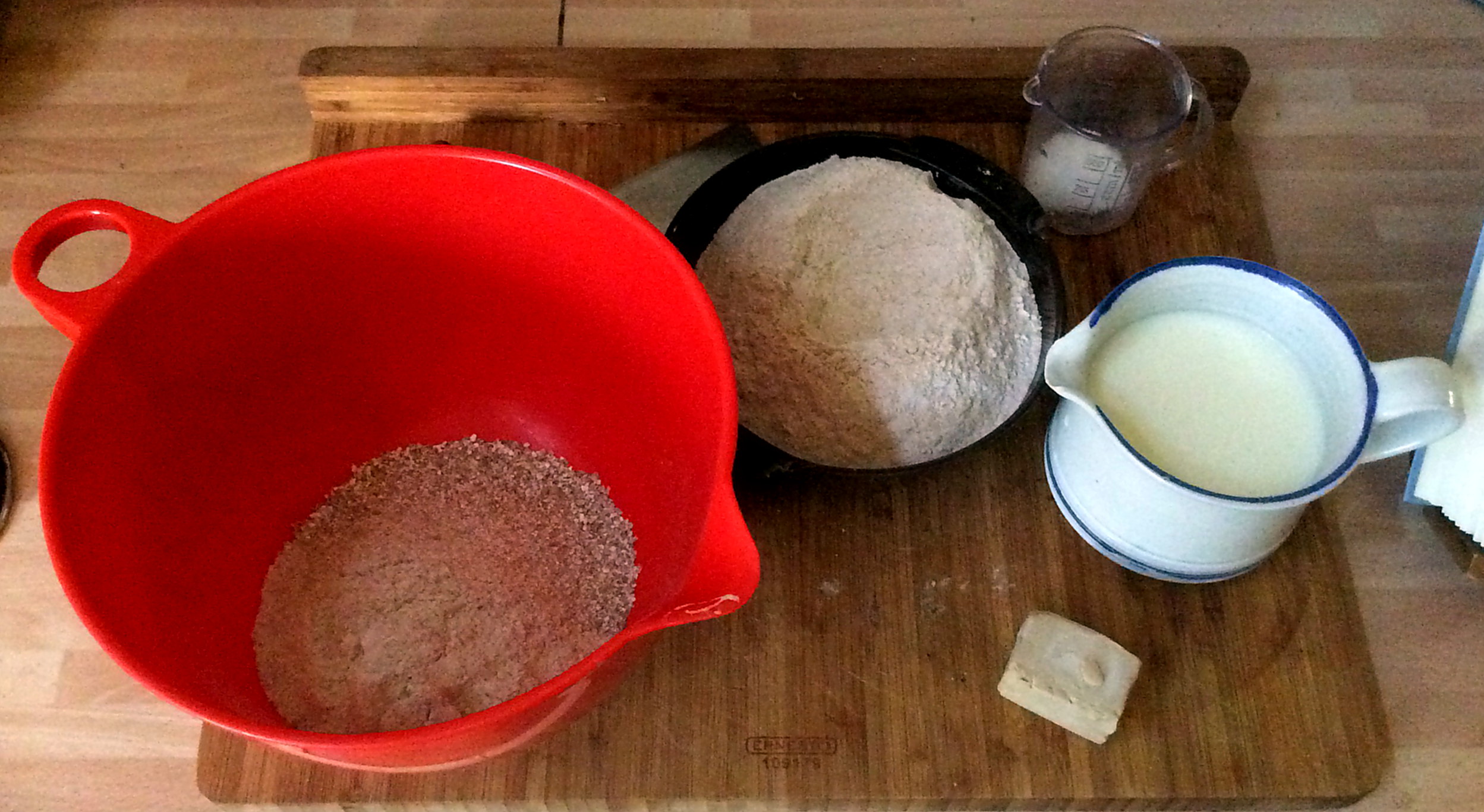 Buttermilchbrot 24.12.15   (1)