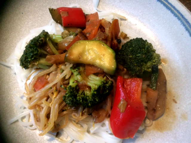 Pfannengemüse,Reisnudeln,vegan (1)