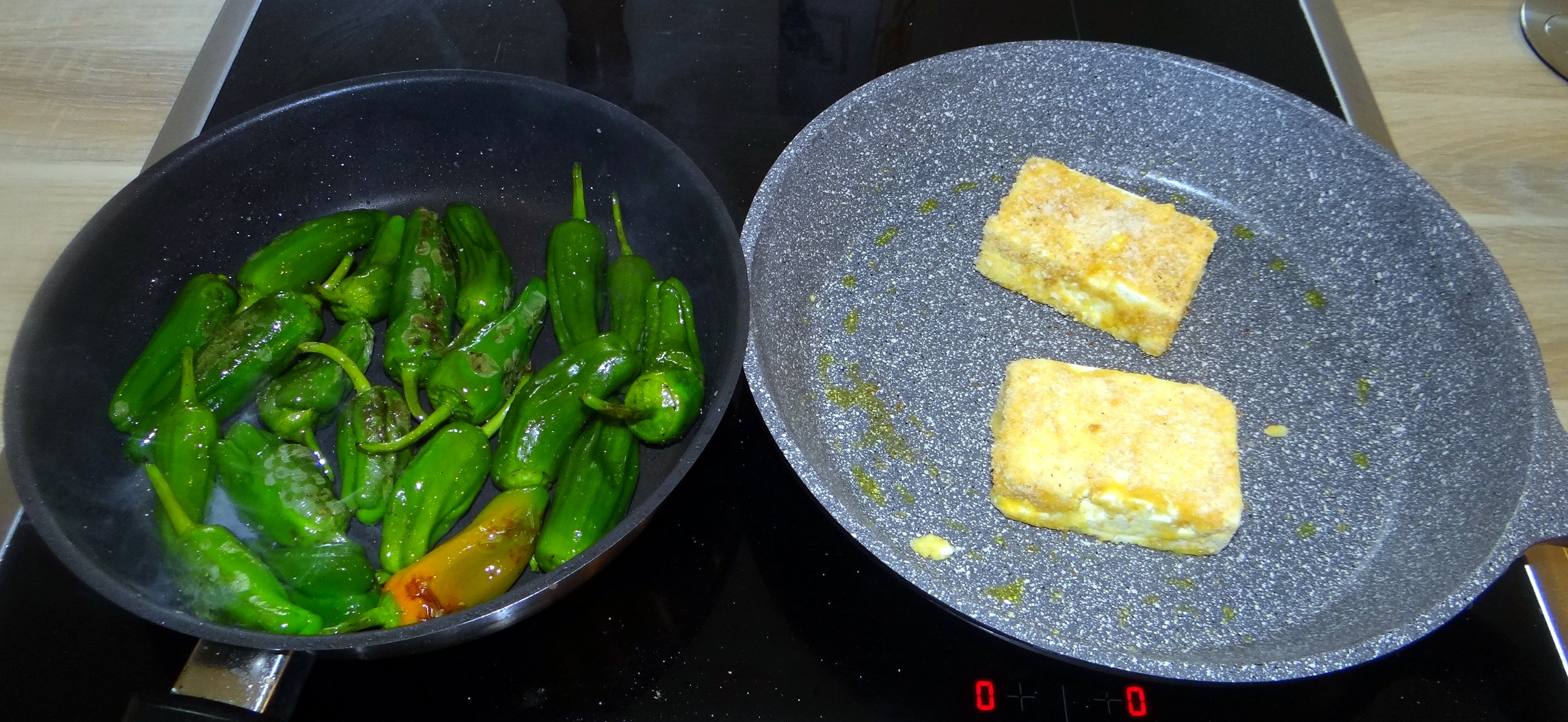Gebackener Feta,Ofenkartoffel,Pimientos,Gurkensalat,Walleln (7)