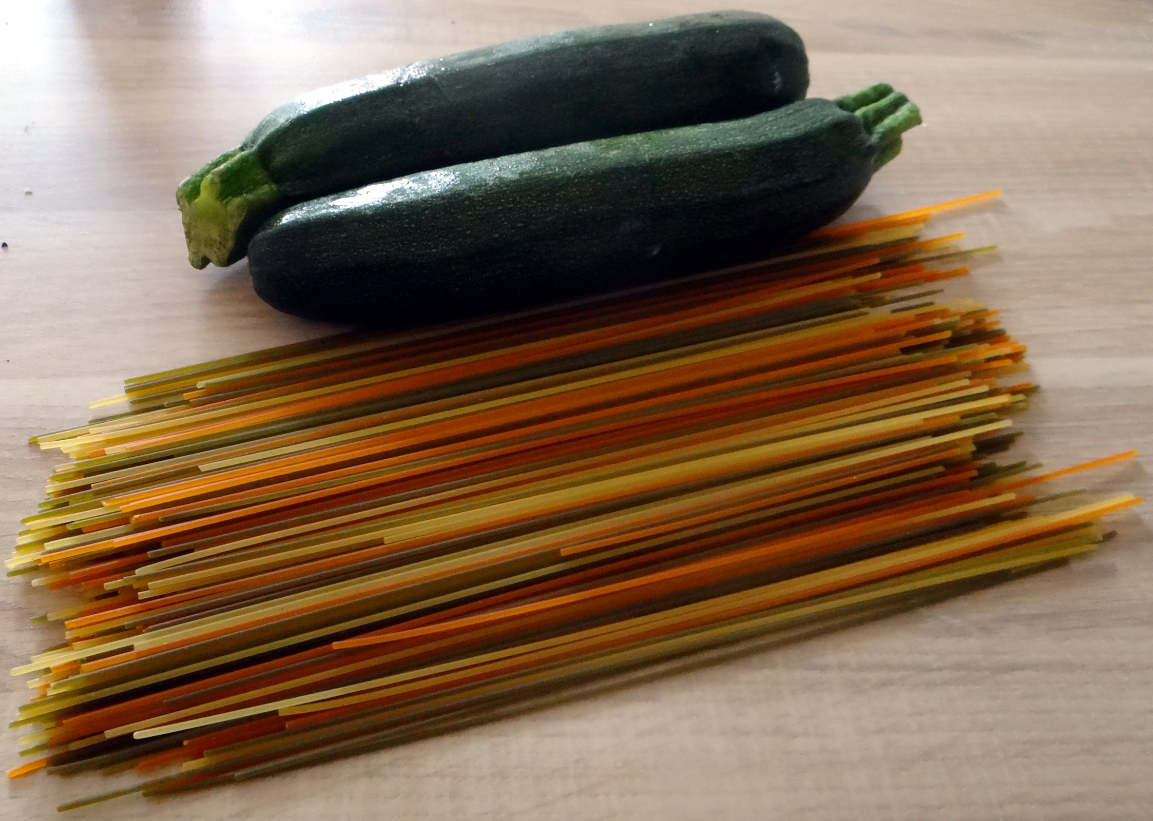 Zucchini Zoodles,Spaghetti,Tomatensauce (5)