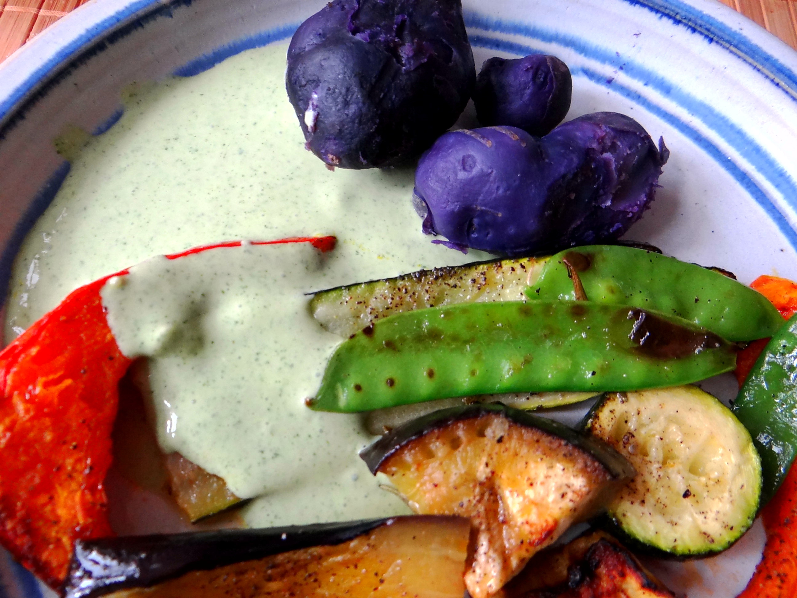 Ofengemüse,Lila Kartoffeln,Joghurt Dip (3)