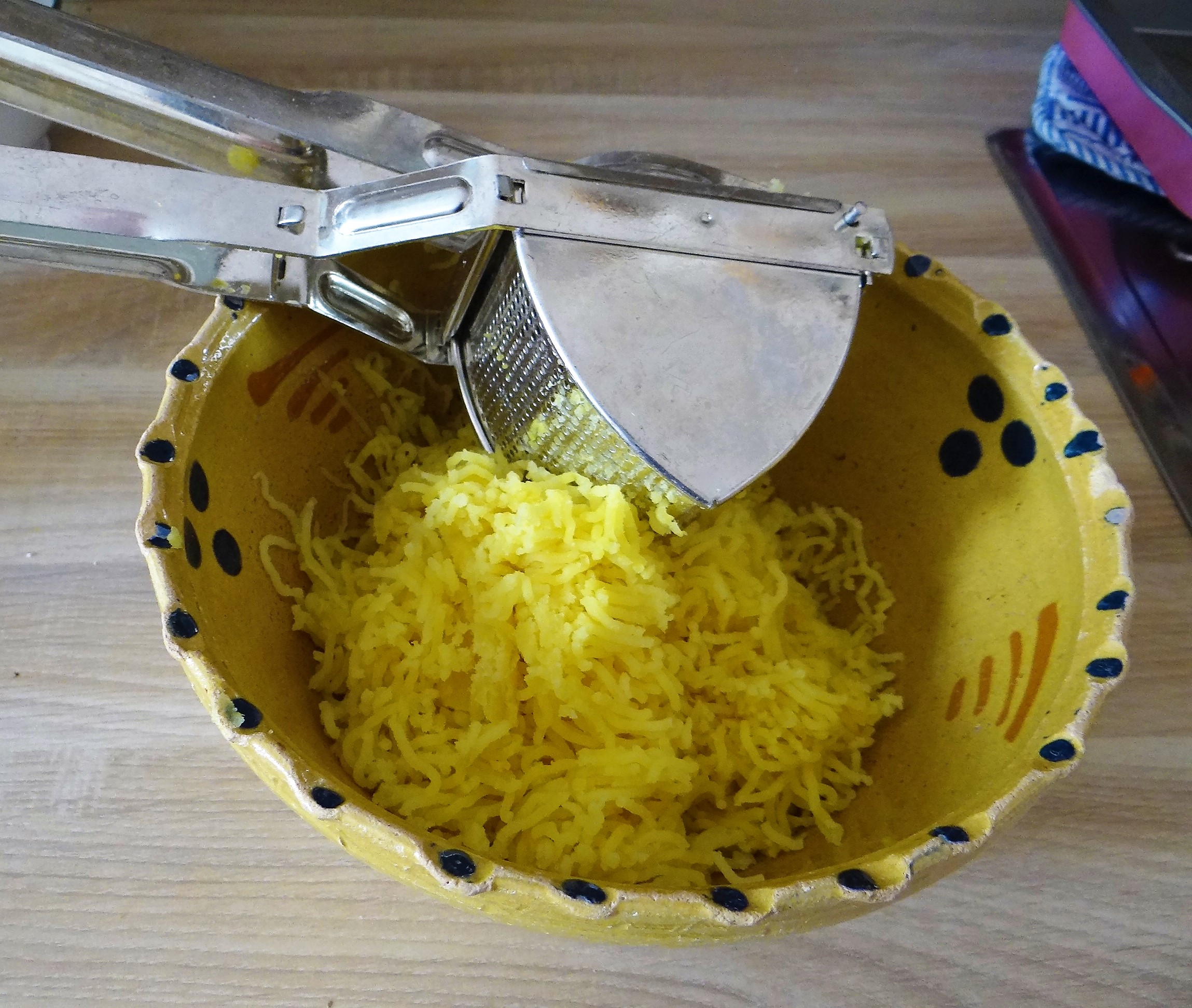 Kräutersaitlinge,Kartoffelküchlein,Baba Ganoush (11)