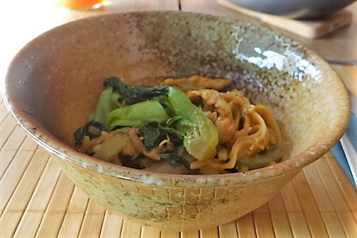Asiatische Pfanne mit Pute und Enoki (2)