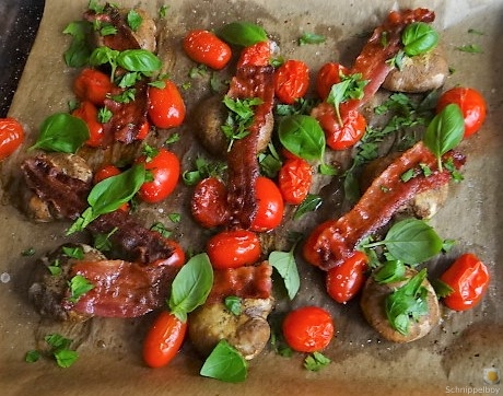 Gegrillte Champignon,Krosser Bacon,Coctailtomaten (2)