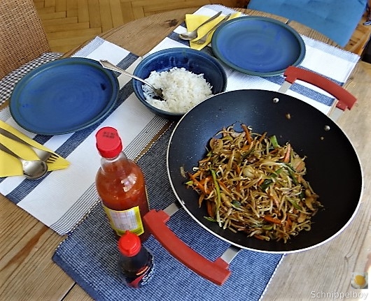 Mungbohnenkeimlinge mit Gemüse,Reis (4)