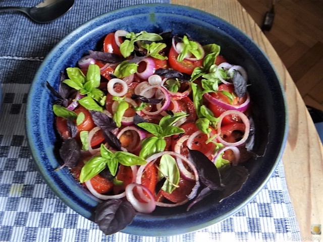 Thunfisch-Eiersalat mit Kartoffelrosen (11)