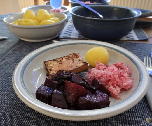 Seidentofu,Rote Bete,Rettichsalat (3)