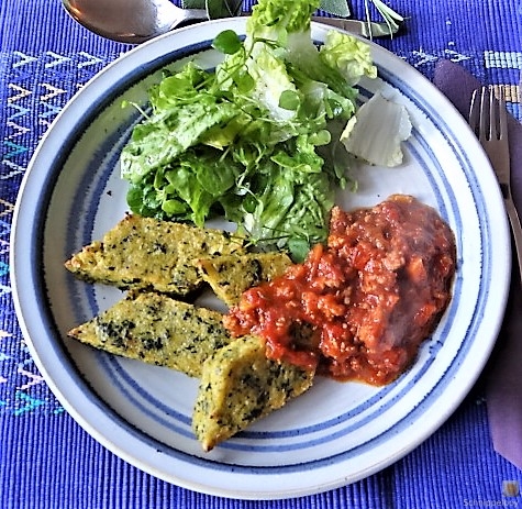 Brennessel Polenta mit Bolognese (2)