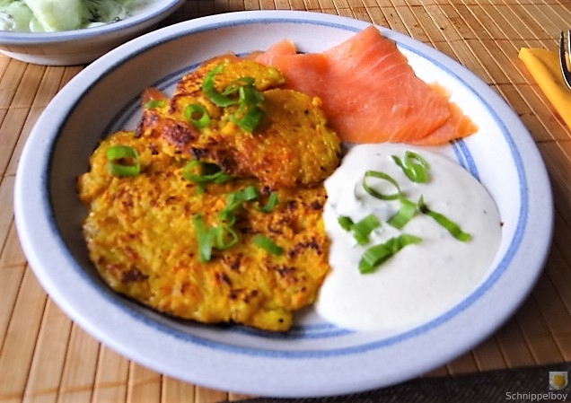 Kürbisrösti,Lachs,Salat,Rhabarberkompott (21)