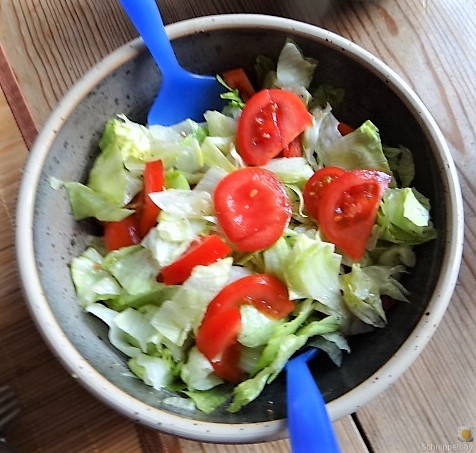 Buchweizennudeln in Tomatensauce,Garnelen und Salat (7)