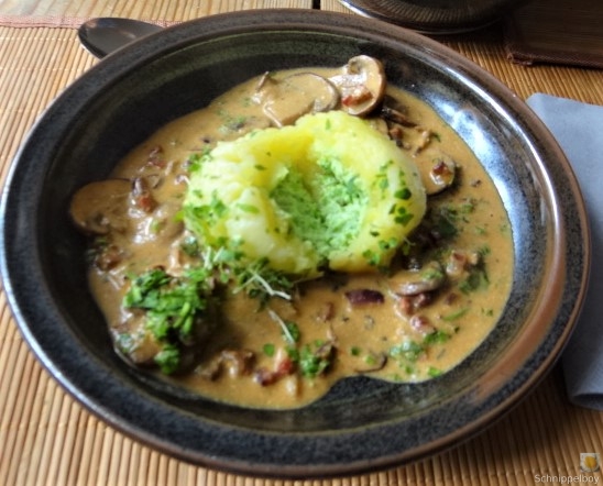 Gefüllte Klöße mit Pilzsauce (2)