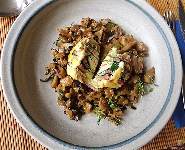 Zucchini Röllchen mit Champignon (6)