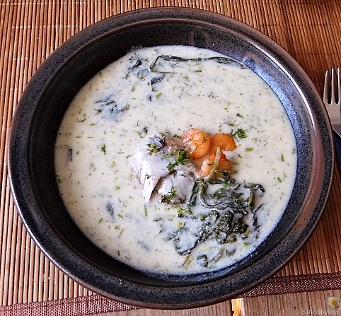 Butermilchsuppe mit geräuchertem Fisch (3)