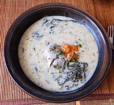 Butermilchsuppe mit geräuchertem Fisch (36)